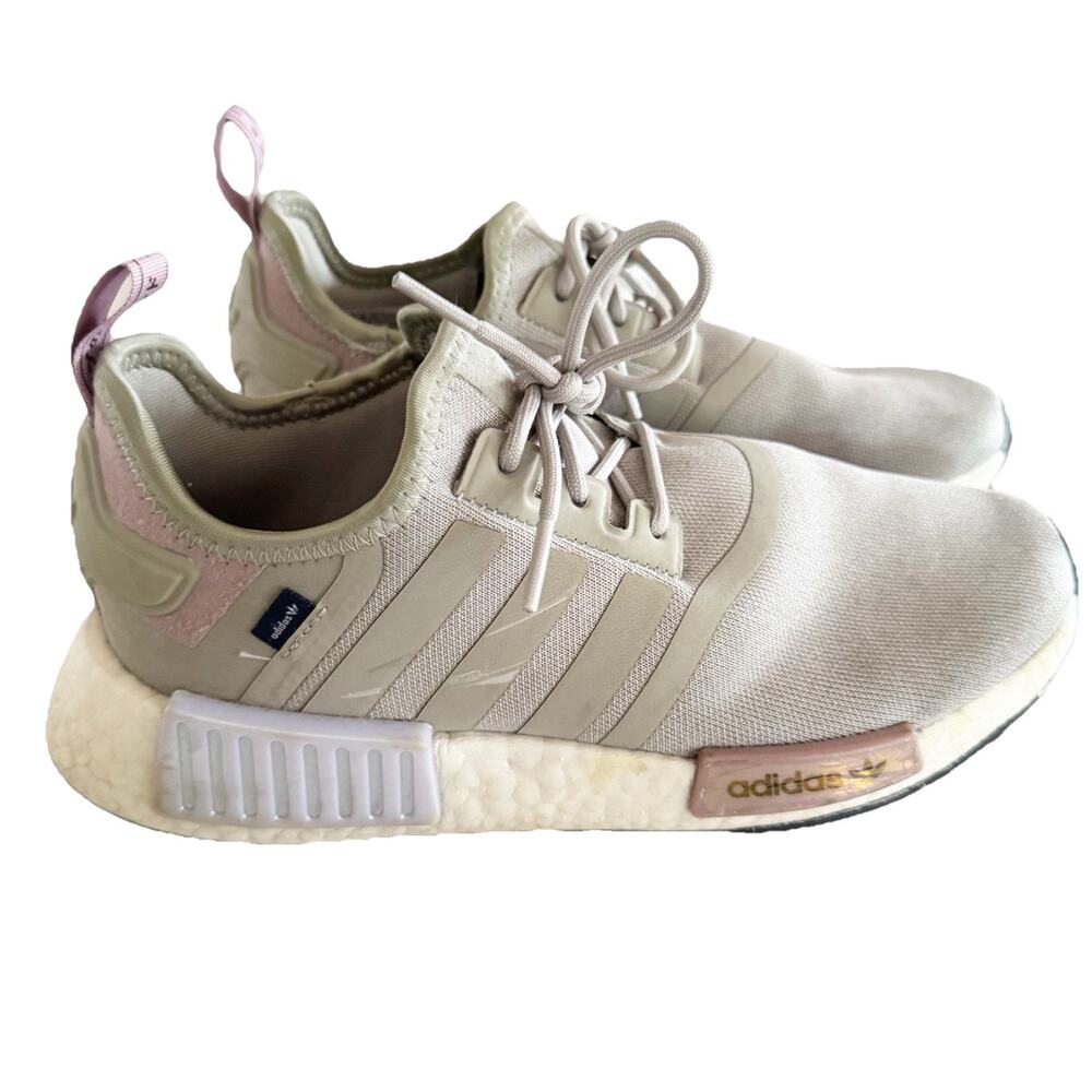 Adidas Women's SIZE 7.5 NMD_R1 Grey Metallic Purple Pink GY8538‎